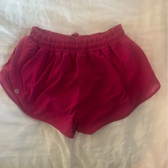 Lululemon Hotty Hot Short II *2.5"
Fantom Fuchsia - Picture 8 of 10